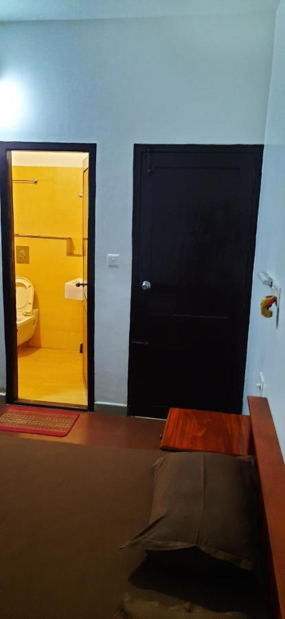 Poovar Sea View Rooms And Boating Family & Couple Only エクステリア 写真